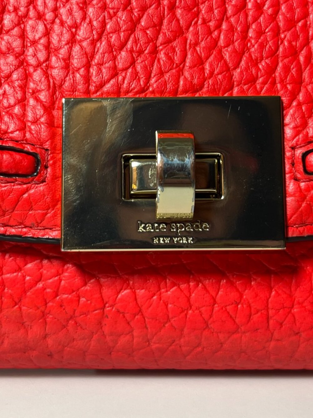 Kate Spade New York Red Pebbled Leather Turn Lock Continental Wallet - Picture 2 of 12